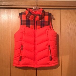 North face puffy vest